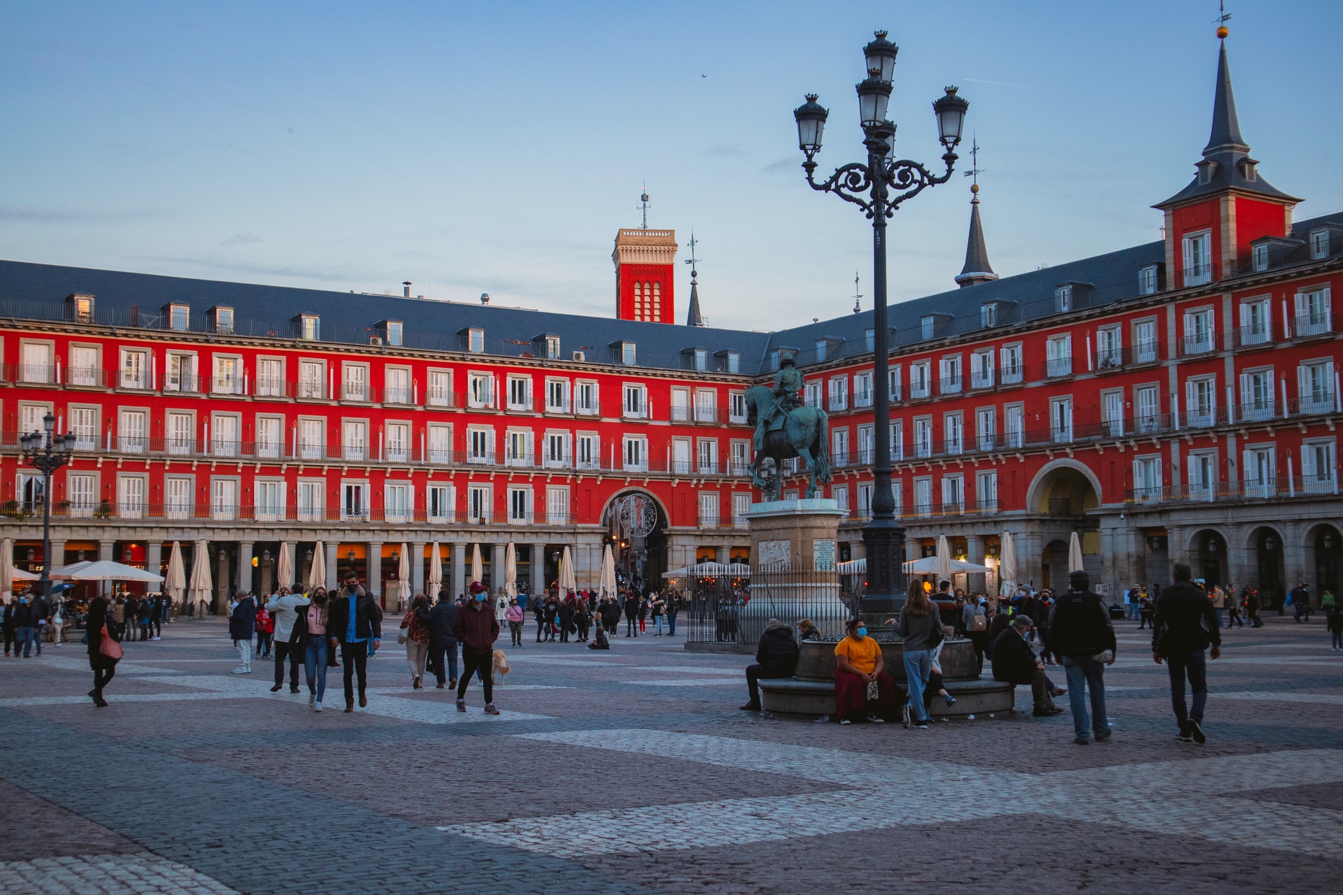 Relocating to Spain as a Permanent Resident: Guide