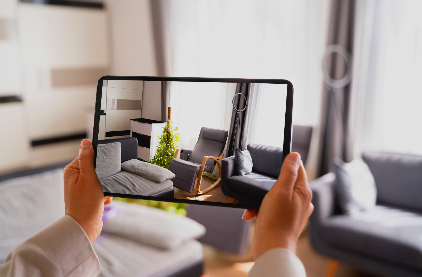 Real Estate Investment Trends: Sustainability & Tech