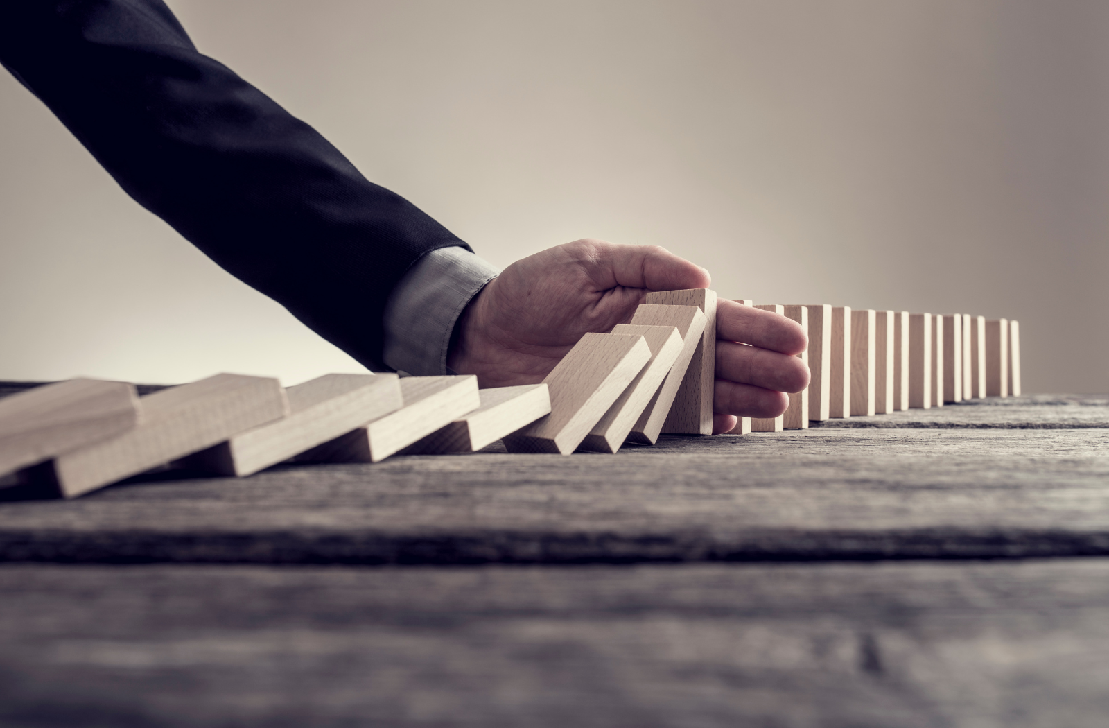 How to Evaluate the Profitability of International Real Estate?